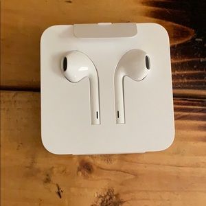 Apple EarPods